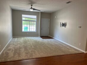 9355 Villa Creek Dr in Avon, IN - Building Photo - Building Photo