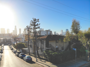 402 S Bonnie Brae St in Los Angeles, CA - Foto de edificio - Building Photo