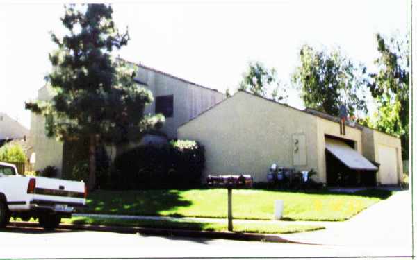 2838-2840 Tachevach Dr in Santa Rosa, CA - Foto de edificio
