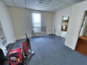 401 N Rowley St in Mitchell, SD - Building Photo - Building Photo