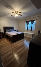 4859 Post Oak Tritt Rd NE in Roswell, GA - Building Photo - Building Photo