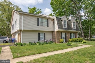 4556A Ryan Pl in Waldorf, MD - Building Photo - Building Photo
