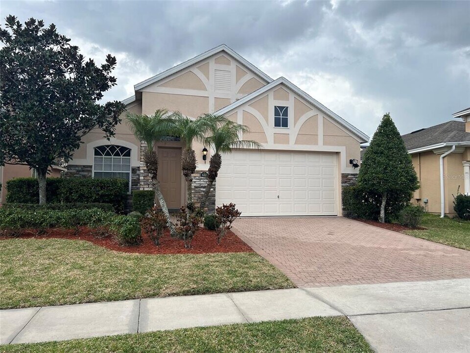 642 Spring Oak Cir in Orlando, FL - Building Photo