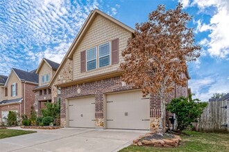 4522 Marilee Chris Ct in Sugar Land, TX - Building Photo - Building Photo