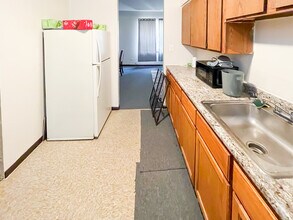 16-18 N Lorel Ave in Chicago, IL - Building Photo - Interior Photo
