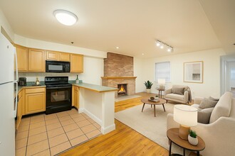 102 Hudson St in Hoboken, NJ - Building Photo - Building Photo