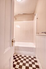 229 Newbury St, Unit 6 in Boston, MA - Building Photo - Building Photo