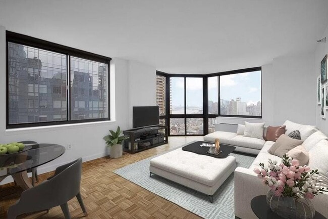 property at 420 W 42nd St