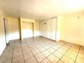 3301 58th Ave S in St. Petersburg, FL - Building Photo - Building Photo