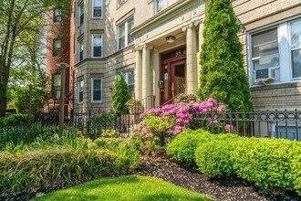 35 Park Drive in Boston, MA - Foto de edificio - Floor Plan