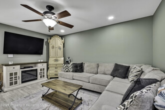 6395 Pinestand Ct in Spring Hill, FL - Building Photo - Building Photo