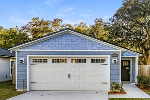8200 Highfield Ave in Jacksonville, FL - Building Photo