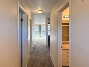 227 24th St SE in Salem, OR - Building Photo - Building Photo