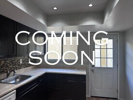 1700 E Ave Q14 in Palmdale, CA - Building Photo