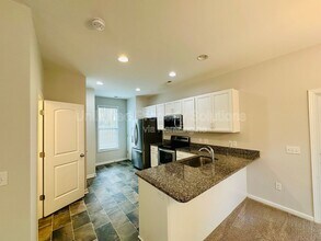 1301 Putnam Dr in Belville, NC - Building Photo - Building Photo