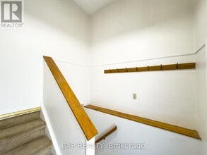 222 Castlefrank Rd in Ottawa, ON - Building Photo - Building Photo