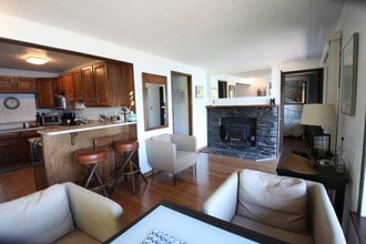 10027 SW 262nd Pl in Vashon, WA - Building Photo - Building Photo