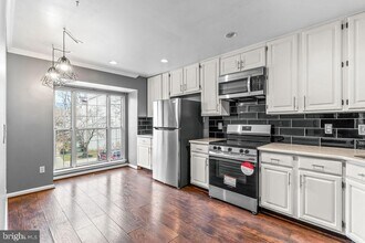 58 Silver Moon Dr in Silver Spring, MD - Building Photo - Building Photo