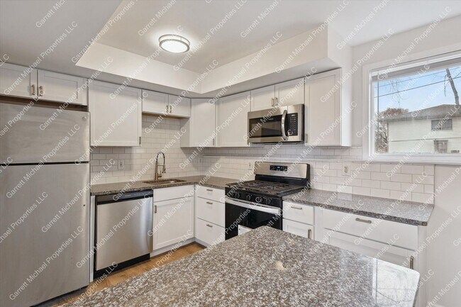 166 Grandview Blvd in Pontiac, MI - Building Photo - Building Photo