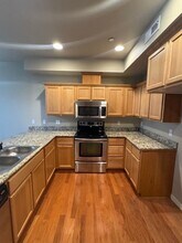 221 Cherry Bark Ln in Medford, OR - Building Photo - Building Photo