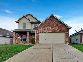 1052 Shadow Glenn Dr in Conroe, TX - Building Photo