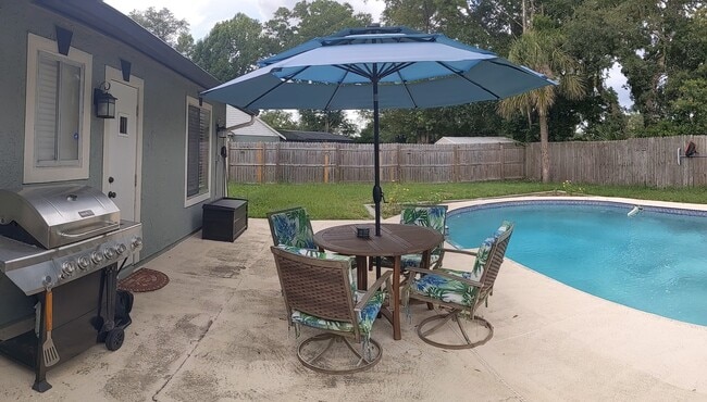property at 3718 Powers Ridge Ct
