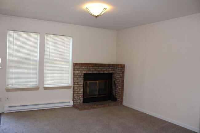 1813 Belmar Dr in Fort Collins, CO - Building Photo - Building Photo