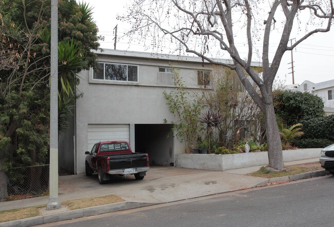 1811 19th St in Santa Monica, CA - Foto de edificio - Building Photo