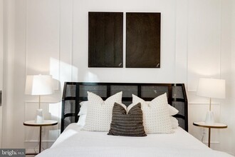 1262 New Hampshire Ave NW-Unit -4 in Washington, DC - Foto de edificio - Building Photo