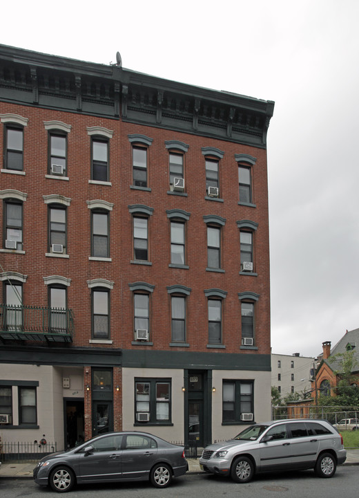 603 Grove St in Jersey City, NJ - Foto de edificio