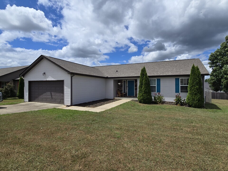 1980 Normandy Dr in Columbia, TN - Building Photo