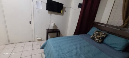 524 Timpson Pl in Bronx, NY - Building Photo - Building Photo