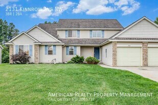 2131 Kinnrow Ave NW in Walker, MI - Building Photo