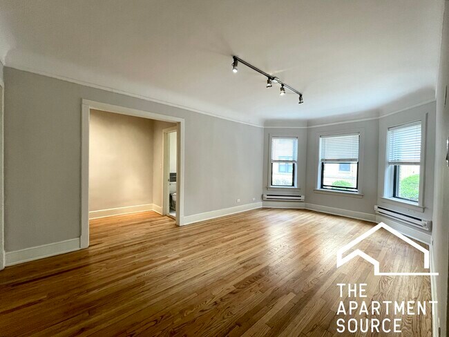 2322 N Rockwell St, Unit A1 in Chicago, IL - Building Photo - Building Photo