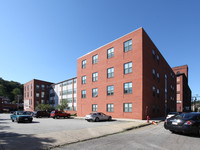 35 Chestnut St in Norwich, CT - Foto de edificio - Building Photo