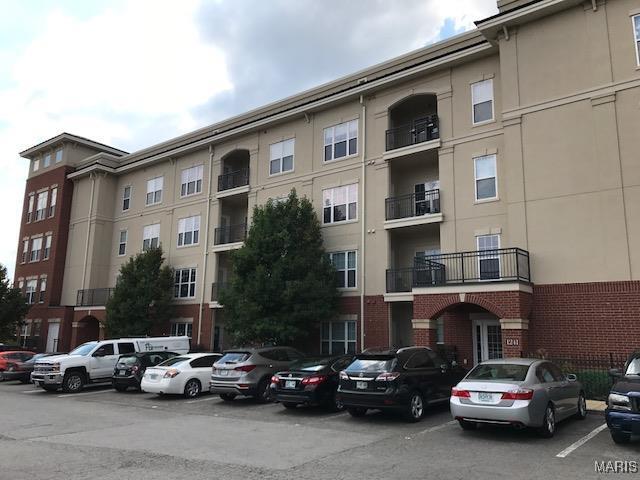 1251 Strassner Dr in Brentwood, MO - Building Photo - Building Photo