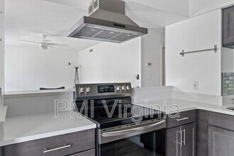 1301 Hampton Blvd in Norfolk, VA - Building Photo - Building Photo