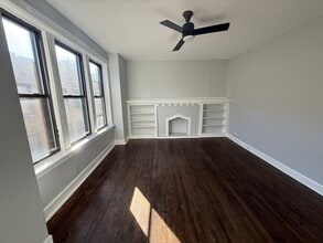 1022 E Hyde Park Blvd in Chicago, IL - Building Photo - Building Photo