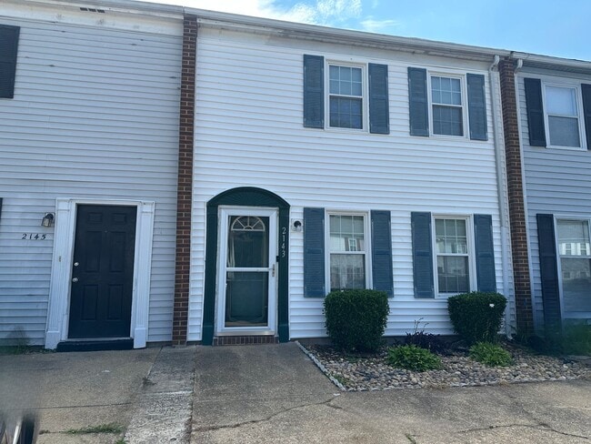 property at 2143 Kimball Cir