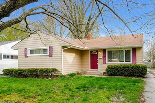 248 E Walnut St in Westerville, OH - Building Photo