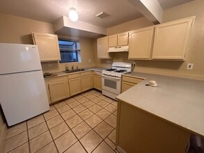 8616 14th Ave S, Unit 4 in Seattle, WA - Foto de edificio - Building Photo