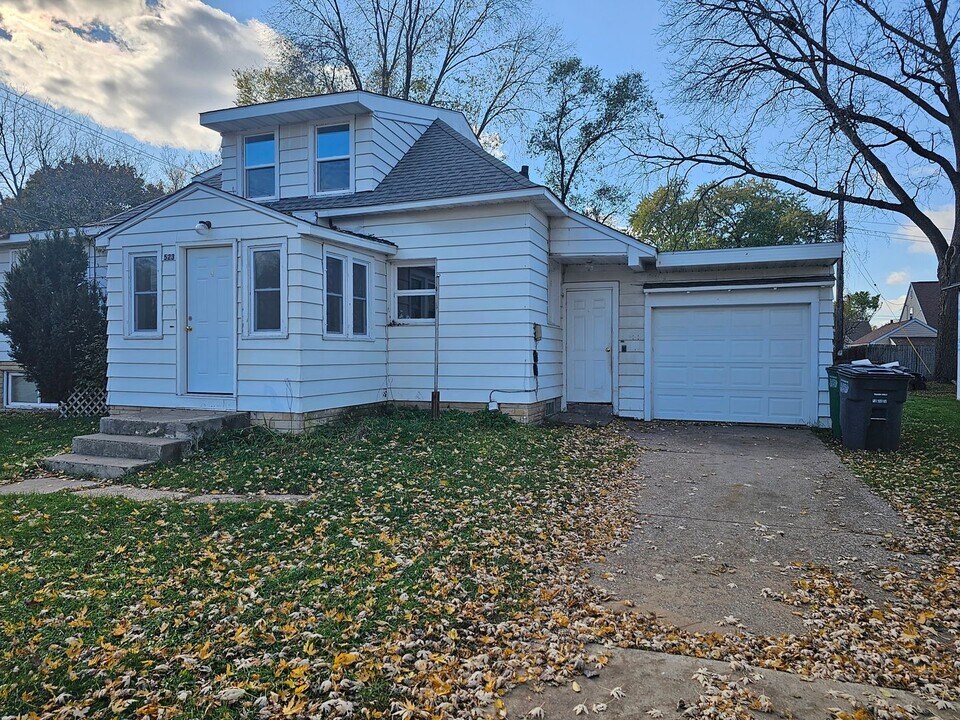 521-523 Canal St in Wisconsin Rapids, WI - Building Photo