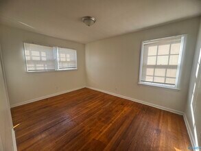 4605 Broadmeadow Ln NW in Huntsville, AL - Building Photo - Building Photo