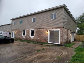 209 River Oaks Dr in Destrehan, LA - Building Photo - Building Photo
