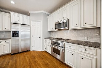 205 Dennis St in Houston, TX - Building Photo - Building Photo