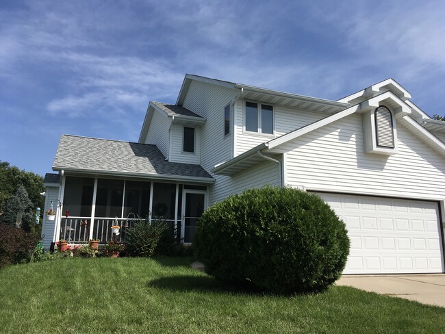 property at 5702 W Open Meadow