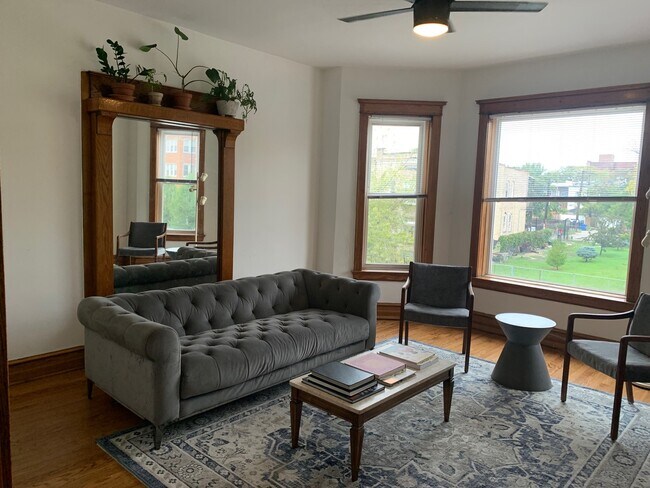 3341 W Adams St in Chicago, IL - Foto de edificio - Building Photo