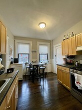 25 Green St, Unit 4 in Brookline, MA - Building Photo - Building Photo