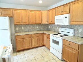 712 Lincoln Gardens Rd in Ephrata, PA - Foto de edificio - Building Photo