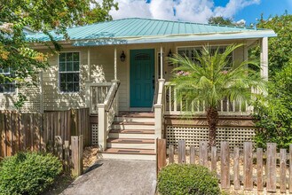 36 Weeden St in St. Augustine, FL - Building Photo - Building Photo
